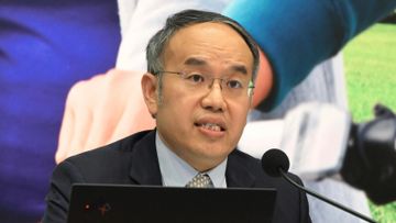 許正宇, 銀色債券, HKBT, 香港財經時報