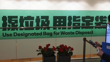 垃圾徵費推遲到8月實施，社區組織協會昨日（3日）發表一項有關劏房租戶對垃圾徵費意見調查報告。調查結果顯示，有超過五成劏房户不了解實際操作。