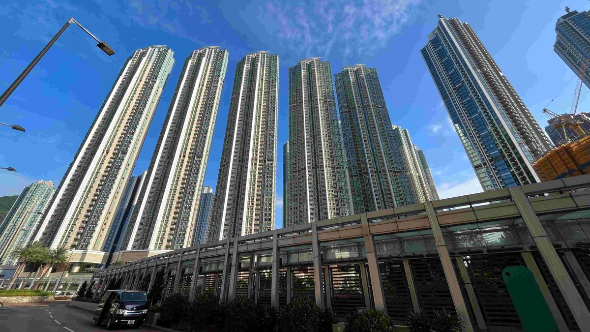 樓市成交｜日出康城首都套三房戶累減112萬！718萬易手、實用呎價10028元
