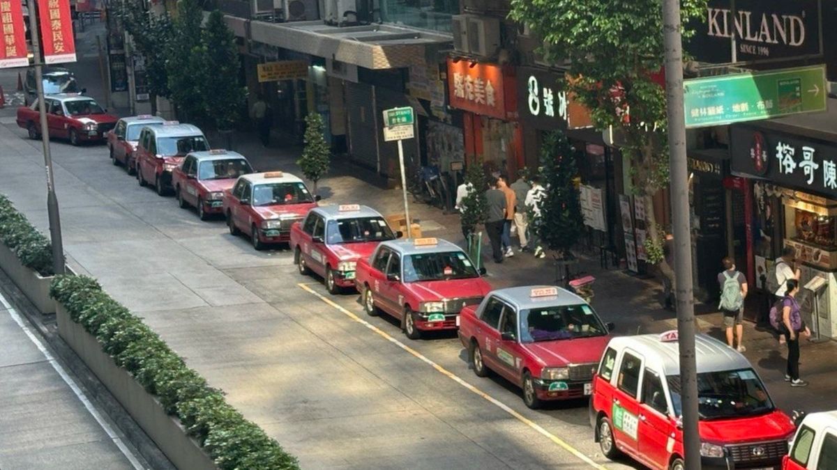 香港的士業界支持裝「車cam」！「黑的」屬個例