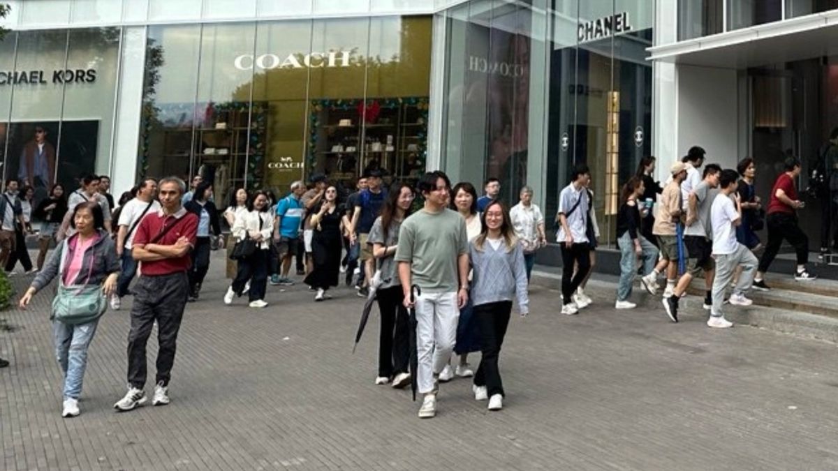 收入中位數｜香港打工仔月入中位數2.2萬元！男比女多4,500元