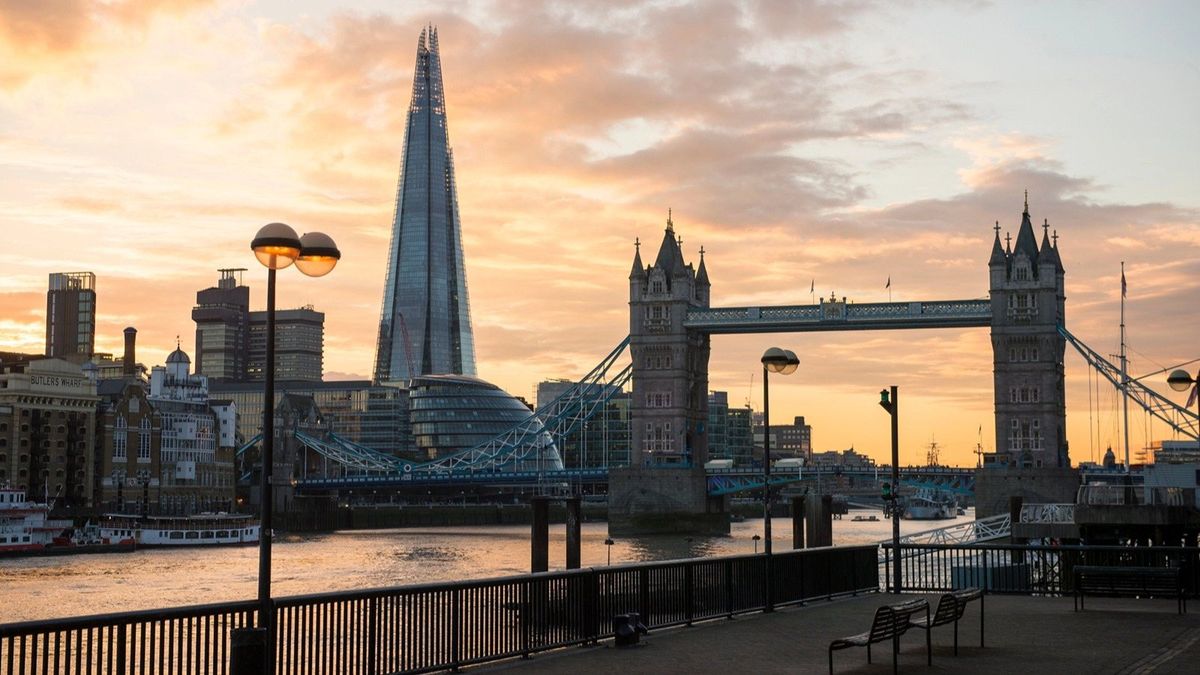 英國首相六大目標變革：建設150萬套住房、更多警察上街巡邏