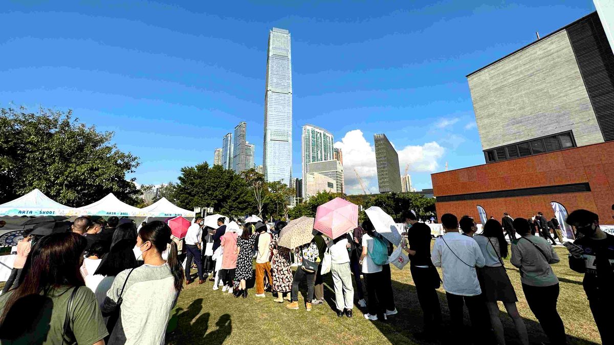 調查：44%受訪港人料來年收入會增加！過半數對2025年家庭財務狀況樂觀