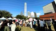 調查：44%受訪港人料來年收入會增加！過半數對2025年家庭財務狀況樂觀
