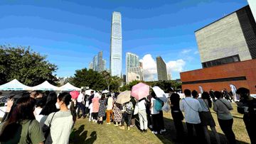 調查, 受訪港人料來年收入會增加, 過半數對2025年家庭財務狀況樂觀, 香港財經時報