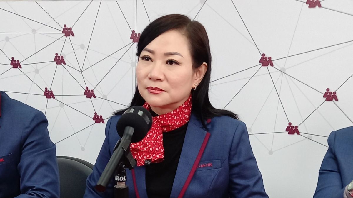 保協會長袁寶潔宣布，保協將在 2025 年為所有會 員免費提供 3 分的道德或規例 CPD 課程。