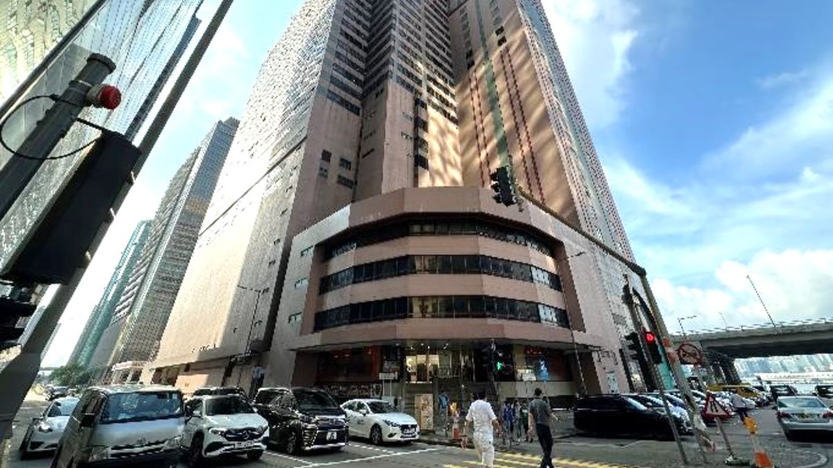 北角渣華道321號(前稱柯達大廈1期)全幢放售：市值料約10億元