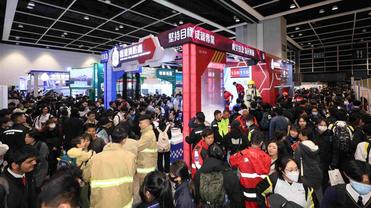教育及職業博覽1月16日揭幕, 23個政府部門及公營機構設攤位, 免費一對一履歷諮詢和履歷照拍攝, 香港財經時報