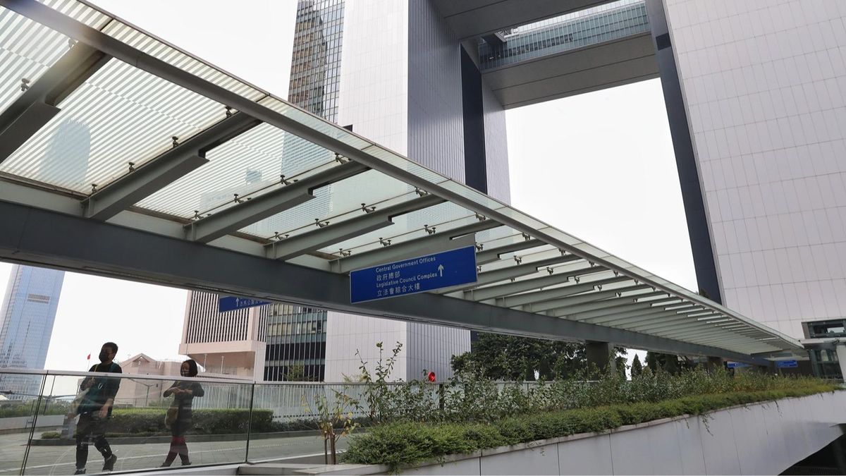楊何蓓茵：政府暫無裁員或推出自願離職計劃！若有工作需要仍會填補人手空缺