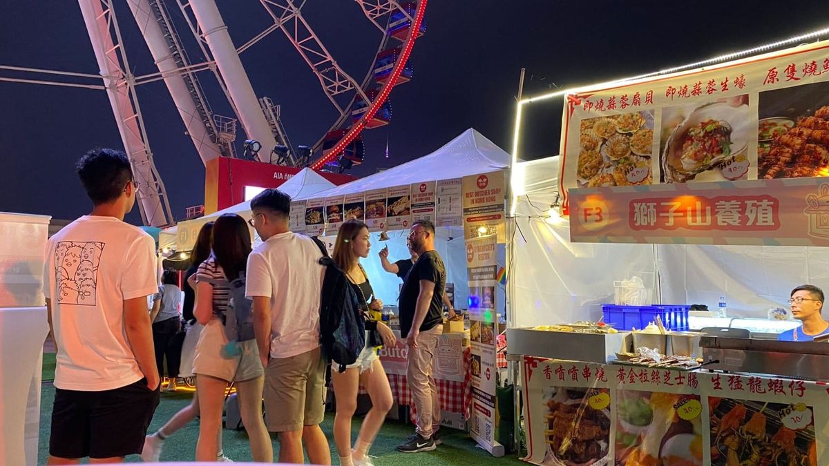 中環海濱摩天輪一連3天市集, 近60個攤位有飲食區有免費瑜伽堂