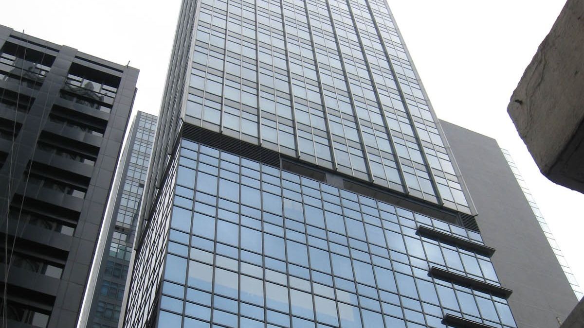 觀塘東瀛遊廣場逾萬呎全層戶可售可租！叫價累減47% 呎價僅5000元