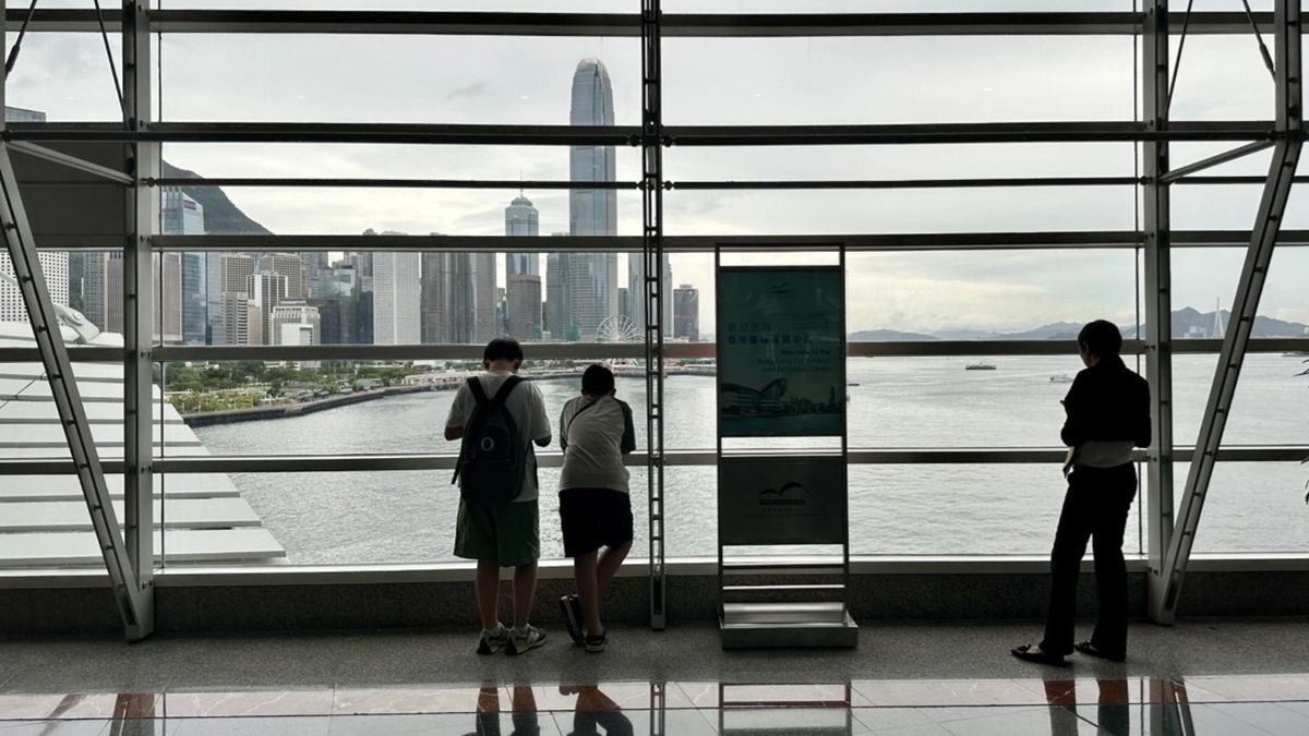 陳曉峰：從倡議走向落實 -- 香港邁向全球碳交易中心的關鍵一步   