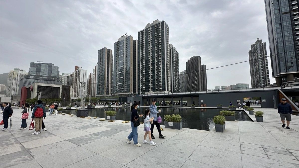 新盤撻訂, 內地客買樓, 香港財經時報