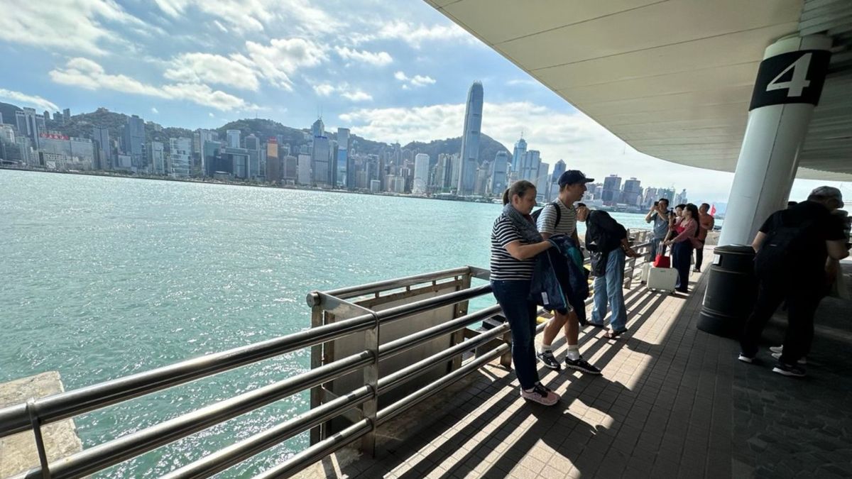 恒生指數待20天線再重越50天線：第三次中期升浪的先決條件