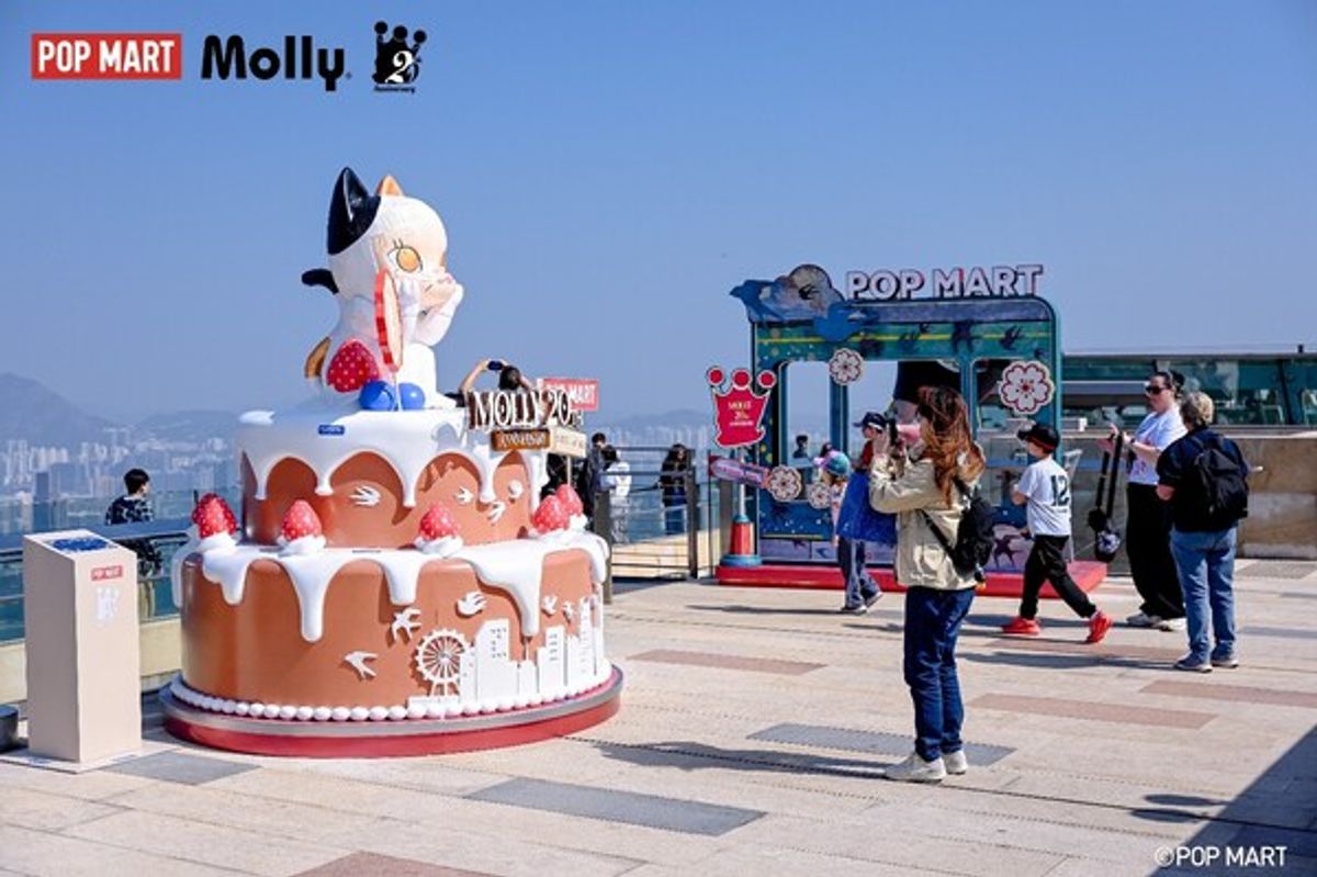 MOLLY