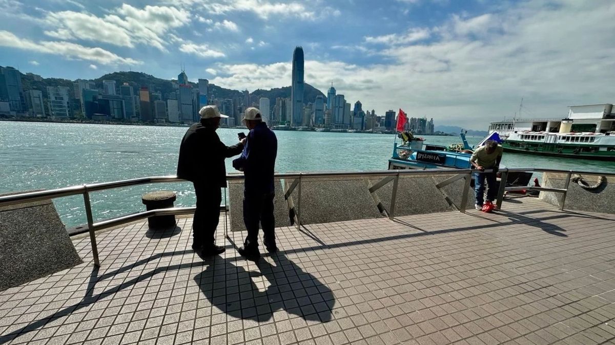 香港天文台, HKBT, 香港財經時報