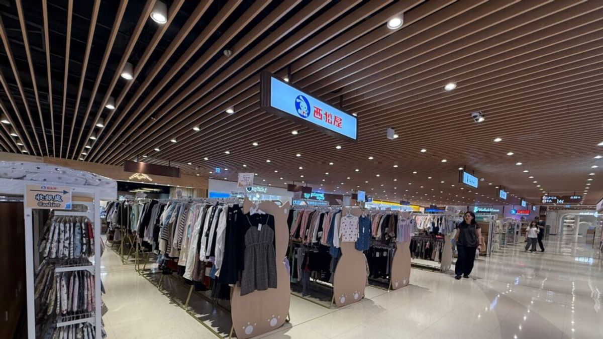 西松屋 香港開倉